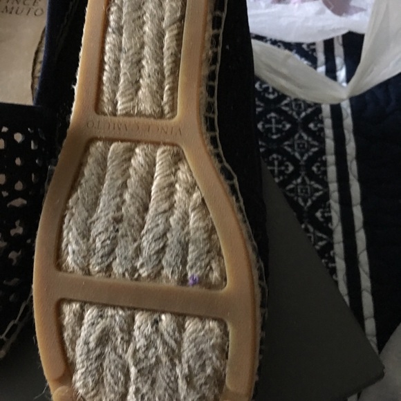 Pair of Vince Camuto Shoes - Picture 2 of 3